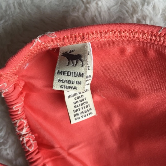 !SOLD! ABERCROMBIE & FITCH Coral String Triangle Bikini - Picture 6 of 7